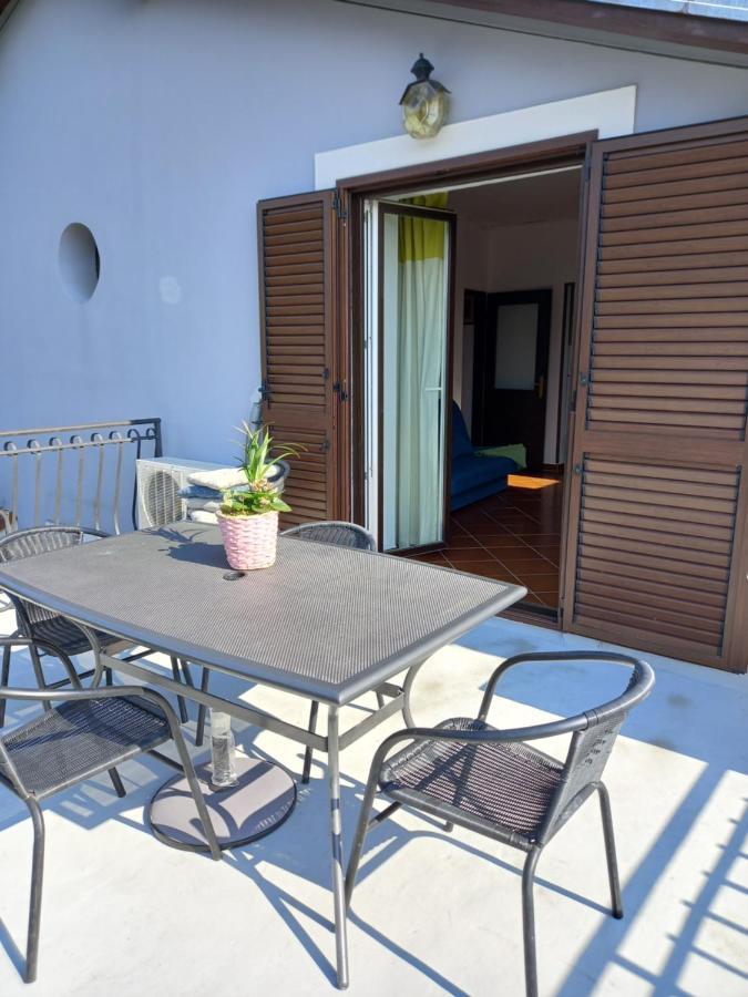 Apartments Miri ザンブラティヤ エクステリア 写真